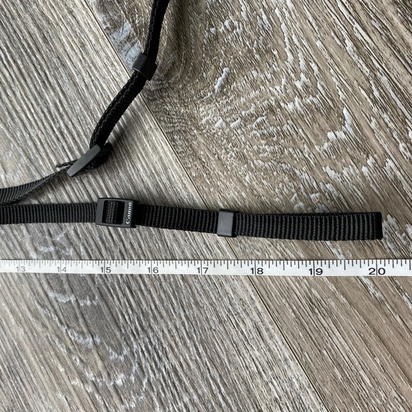 3/$20 CANON anti slip adjustable camera strap black - Picture 4 of 6